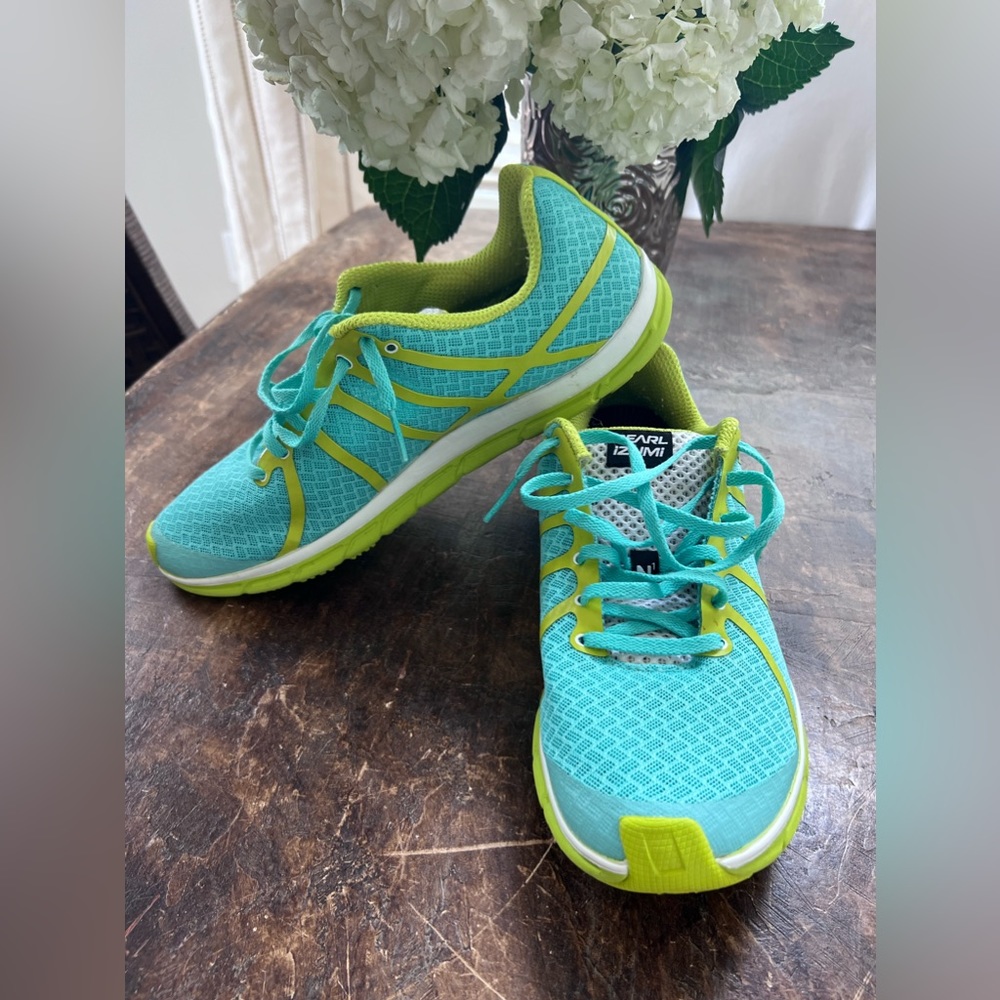 Pearl Izumi sneakers, size 12